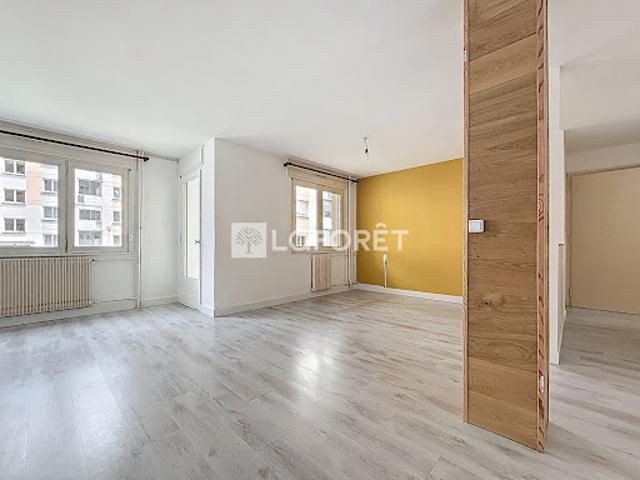 Location Appartement 3 pièces 70 m2 Challes les Eaux