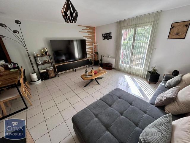 Location Appartement 3 pièces 70m² COIGNIERES 78310