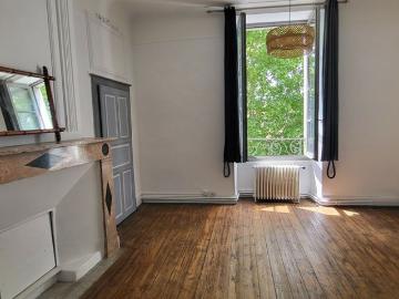 Location Appartement 3 pièces 70m² CAHORS 46000