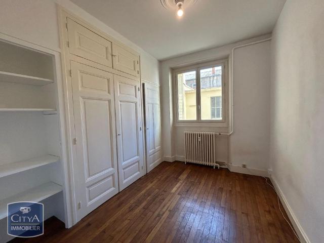 Location Appartement 3 pièces 70m² CHAMBERY 73000