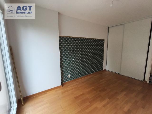 Location Appartement 3 pièces 70m² BEAUVAIS 60000