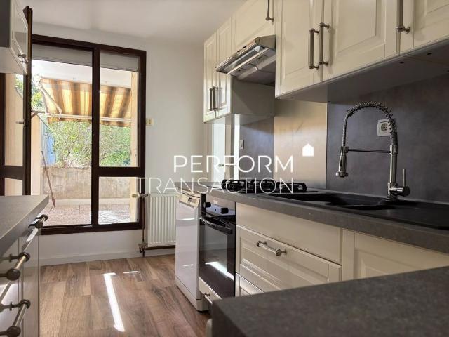 Location Appartement 3 pièces 70m² ECHIROLLES 38130
