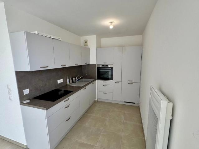Location Appartement 3 pièces 70m² NICE 06000