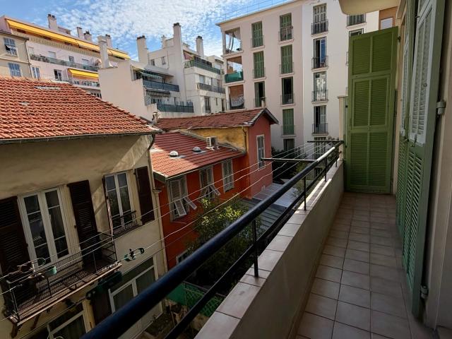 Location Appartement 3 pièces 70m² NICE 06100