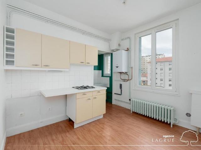 Location Appartement 3 pièces 70m² VICHY 03200