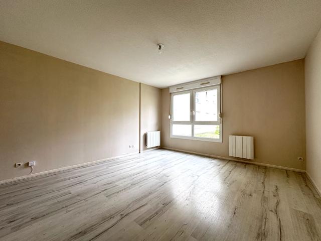 Location appartement 3 pièces, 71.00m², Reims
