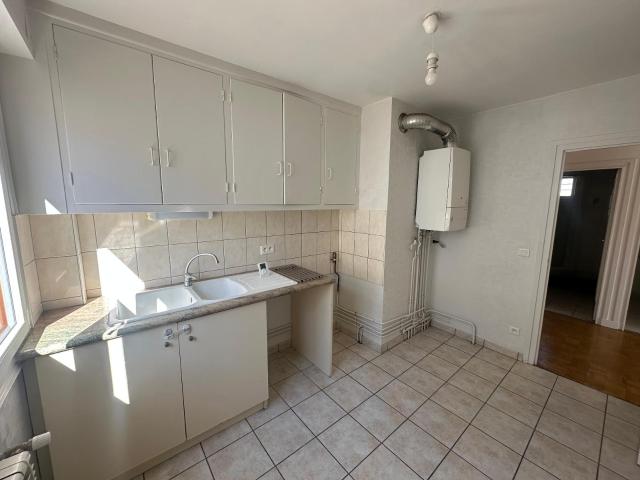 Location Appartement 3 pièces 71m² CLERMONT FERRAND 63000