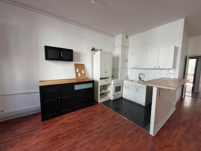 Location Appartement 3 pièces 71m² LYON 7ème
