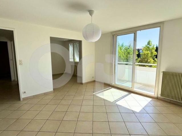 Location Appartement 3 pièces 71m² MONTPELLIER 34000