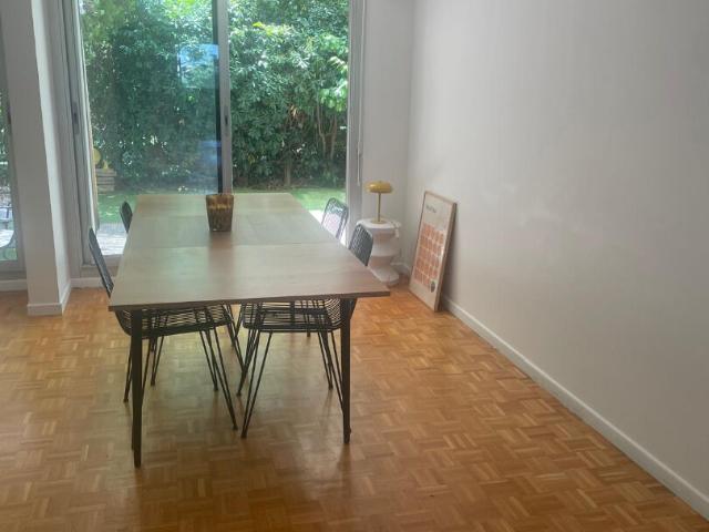 Location Appartement 3 pièces 71m² MARSEILLE 9ème