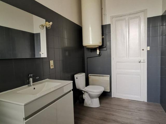 Location Appartement 3 pièces 71m² SAUMUR 49400