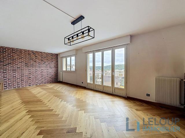 Location Appartement 3 pièces 71m² PETIT COURONNE 76650