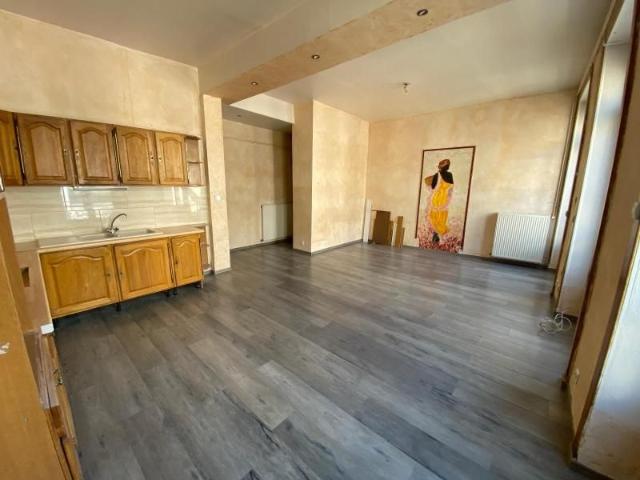 Location Appartement 3 pièces 71m² RIVE DE GIER 42800
