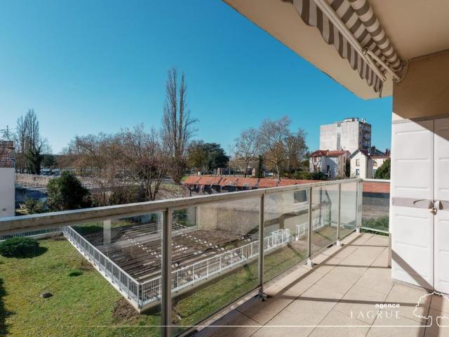 Location Appartement 3 pièces 71m² VICHY 03200