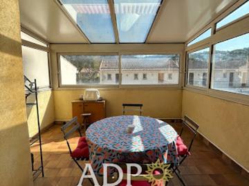 Appartement à louer à Alpes - Cuisine équipée