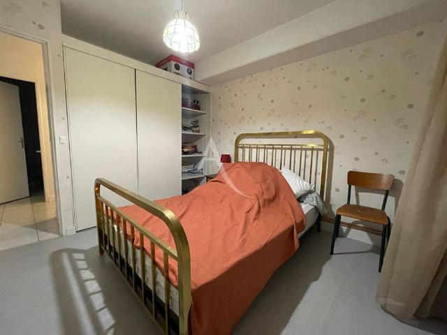 Location appartement 3 pièces, 72.00m², Saintes