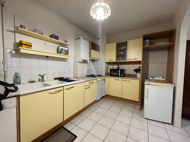 Location appartement 3 pièces, 72.00m², Saintes