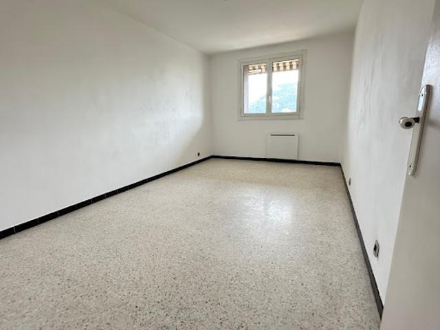 Location Appartement 3 pièces 72 m2 Toulon