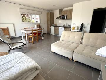 Location Appartement 3 pièces 72 m2 Saint jean de vedas