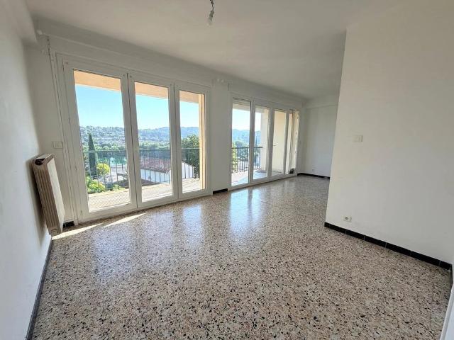 Location Appartement 3 pièces 72m² AIX EN PROVENCE 90ème
