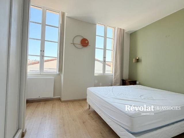 Location Appartement 3 pièces 72m² BORDEAUX 33000
