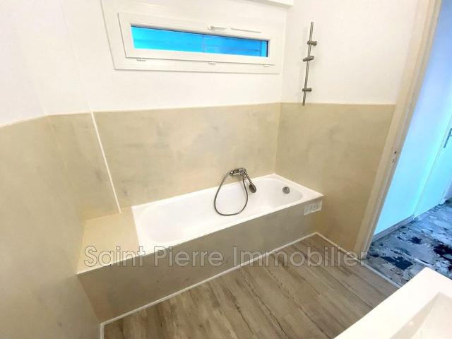 Location Appartement 3 pièces 72m² ST LAURENT DU VAR 06700