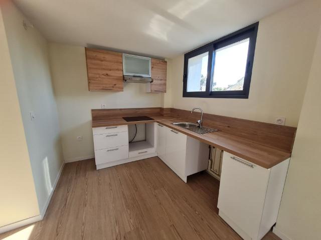 Location Appartement 3 pièces 72m² ST MAUR DES FOSSES 94100