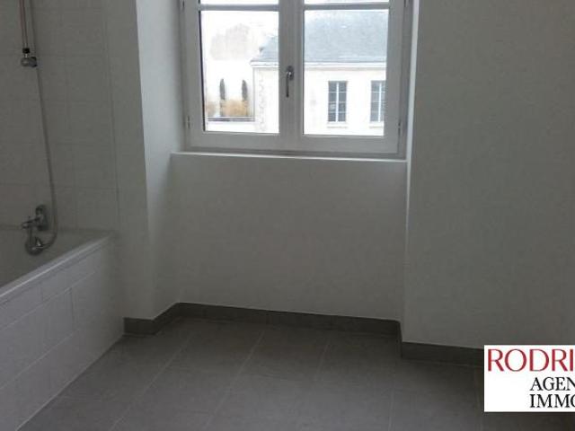 Location Appartement 3 pièces 72m² POITIERS 86000