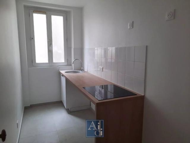 Location Appartement 3 pièces 72m² PARIS 16ème