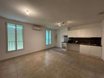 Location appartement 3 pièces, 77.53m², Marguerittes