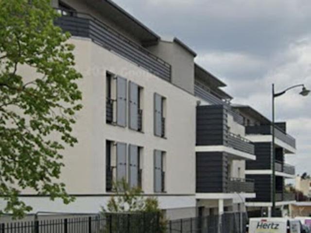 Location Appartement 3 pièces 77.59 m2 Corbeil Essonnes