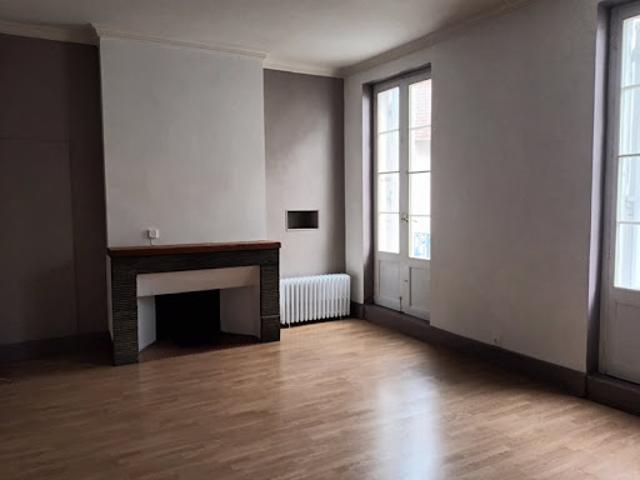 Location Appartement 3 pièces 77 m2 Aiguillon