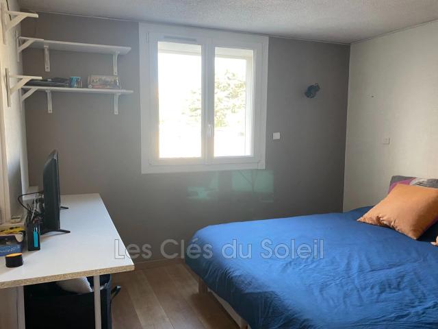 Location appartement 3 pièces 77 m² Toulon
