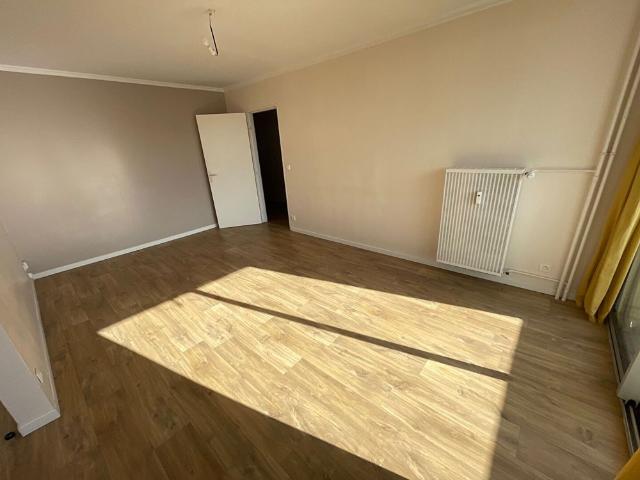 Location Appartement 3 pièces 77m²