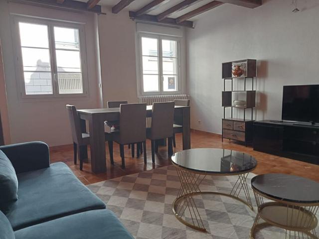 Location Appartement 3 pièces 77m²