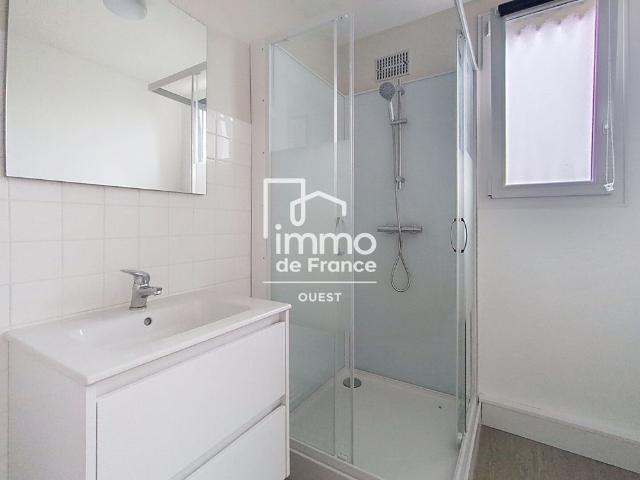 Location Appartement 3 pièces 77m²