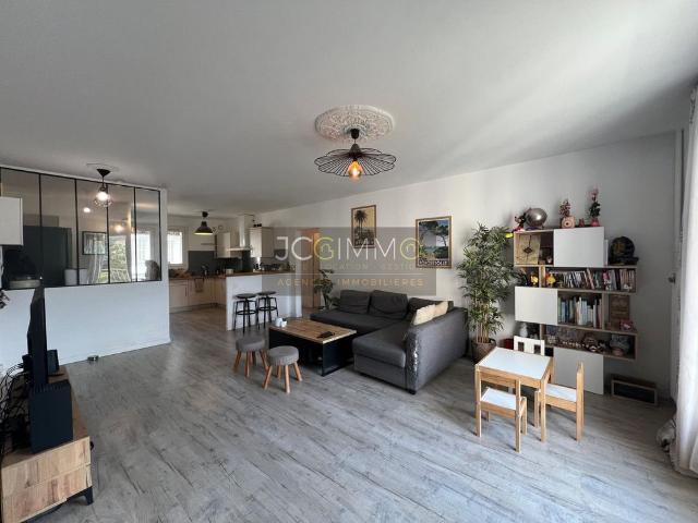 Location Appartement 3 pièces 77m² HYERES 83400