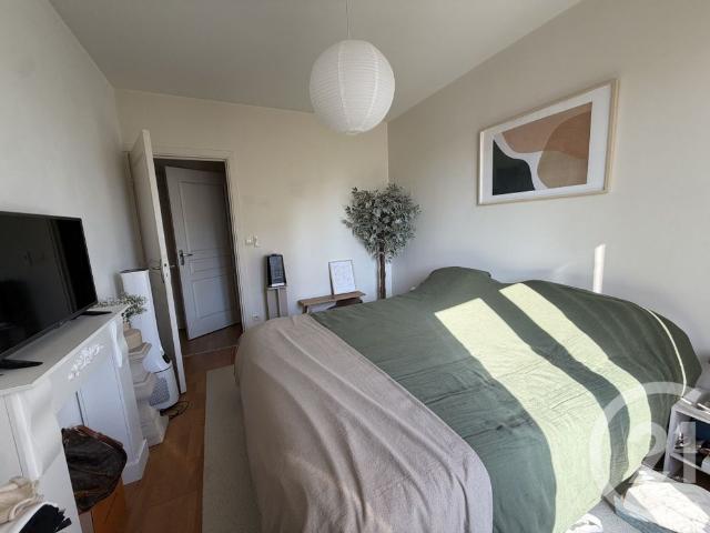 Location Appartement 3 pièces 77m² LA NEUVILLETTE 51100