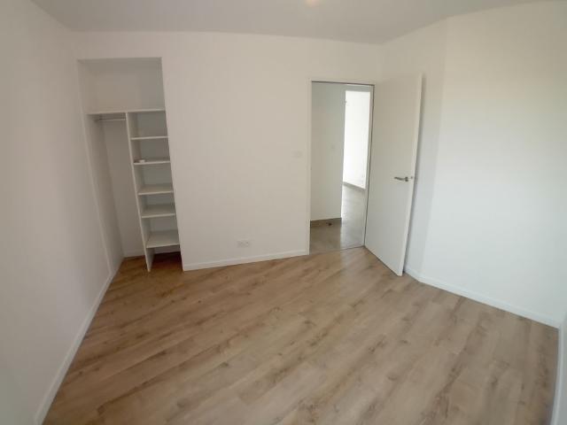 Location Appartement 3 pièces 77m² LES HERBIERS 85500