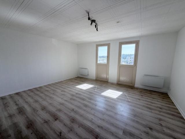 Location Appartement 3 pièces 77m² MERS LES BAINS 80350