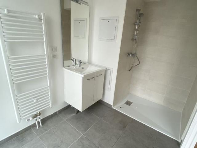 Location Appartement 3 pièces 77m² ST ANDRE LEZ LILLE 59350