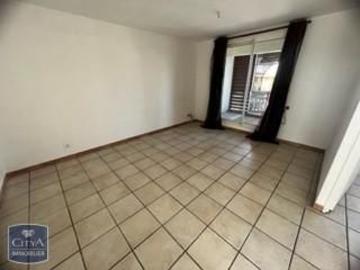 Location Appartement 3 pièces 77m² ST DENIS 97400