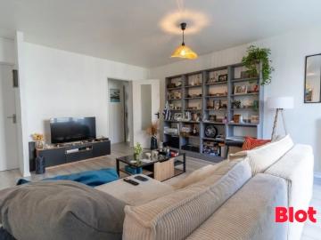Location Appartement 3 pièces 77m² VANNES 56000
