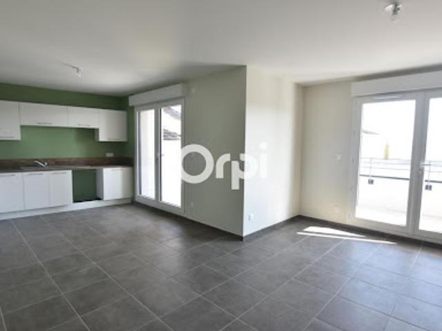 Location Appartement 3 pièces 74.2 m2 Saint Laurent de Chamousset