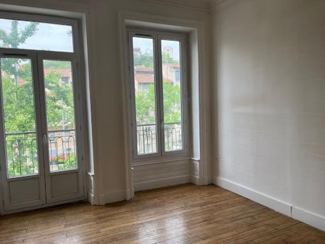 Location Appartement 3 pièces 74 m2 Rive de Gier