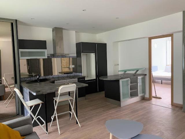 Location Appartement 3 pièces 74 m2 Saint Etienne