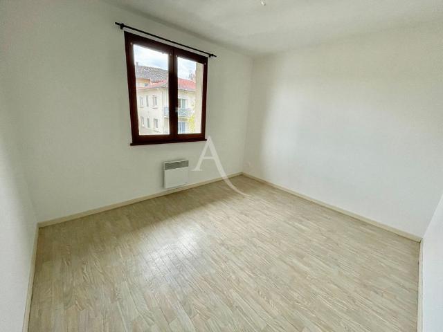 Location Appartement 3 pièces 74m²