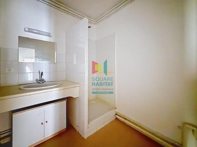Location Appartement 3 pièces 74m² AIRE SUR L ADOUR 40800