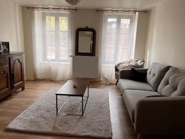 Location Appartement 3 pièces 74m² BRIOUDE 43100