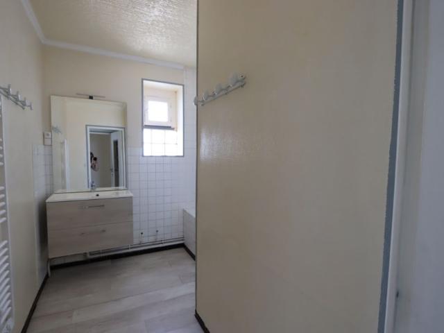 Location Appartement 3 pièces 74m² LA CHARITE SUR LOIRE 58400